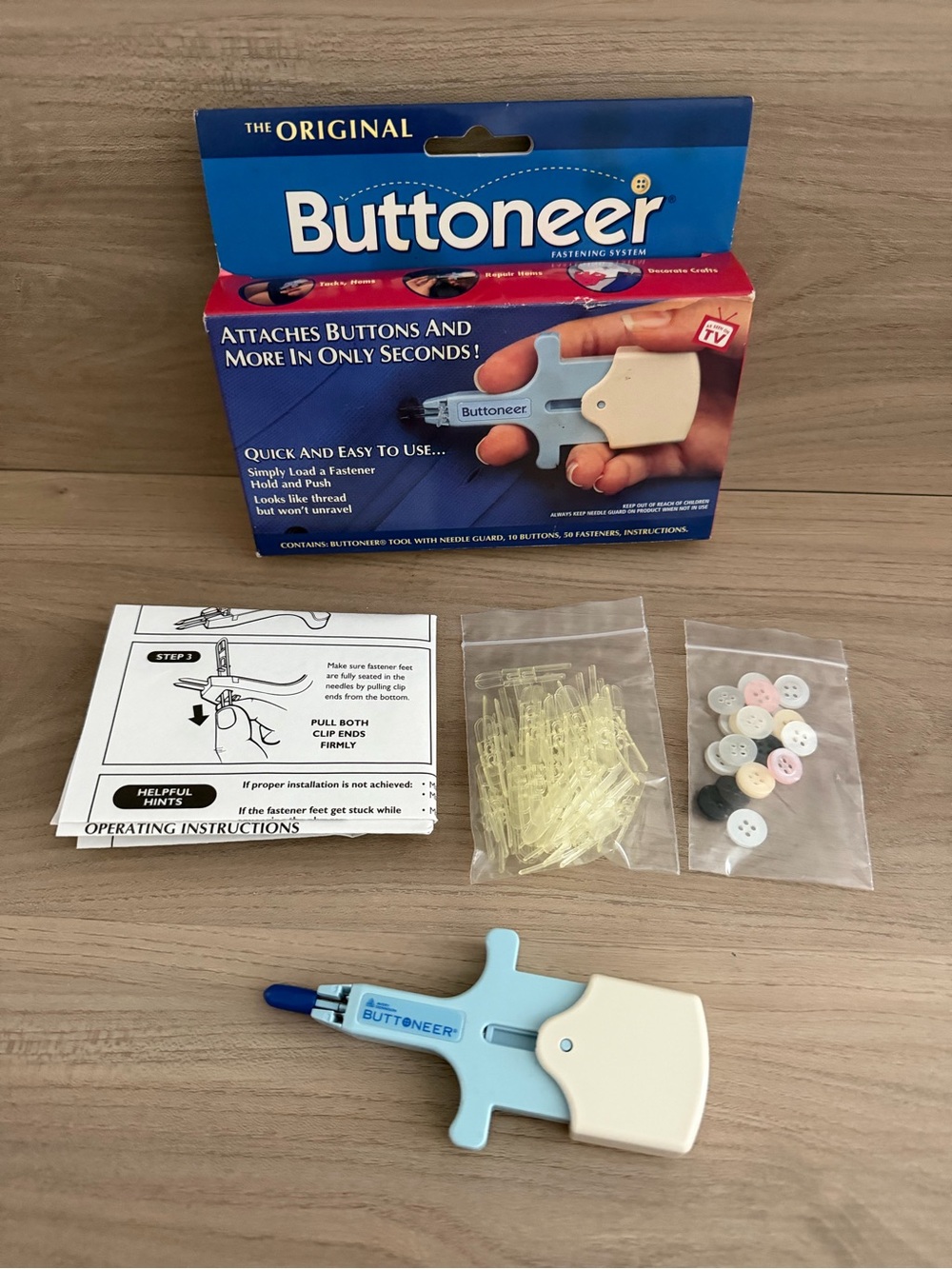 The Original Buttoneer Fastening System As Seen on TV-with buttons/inst/refills